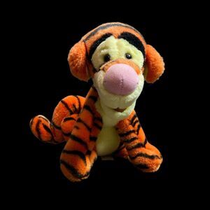 VTG Disney Store Tigger Plush Curly Tail Stuffed Animal 11"